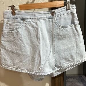 Levi’s Women’s Skort